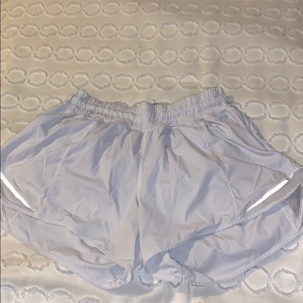 White lululemon shorts